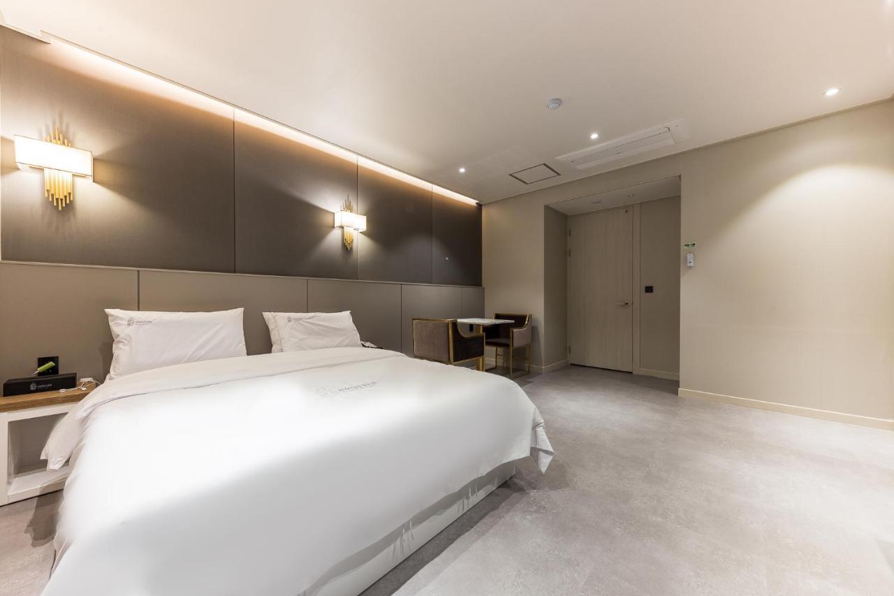 Hotel Lium Cheonan Exterior photo