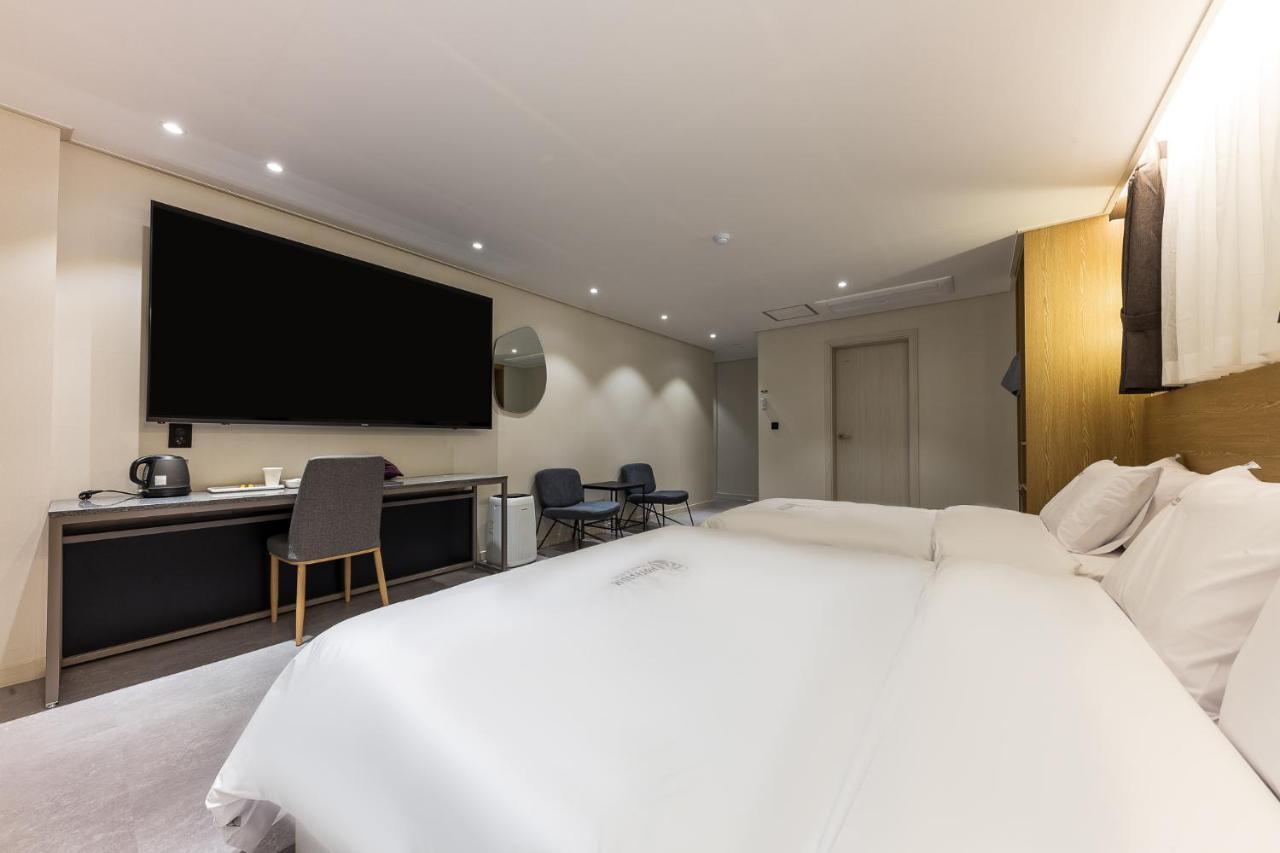 Hotel Lium Cheonan Exterior photo